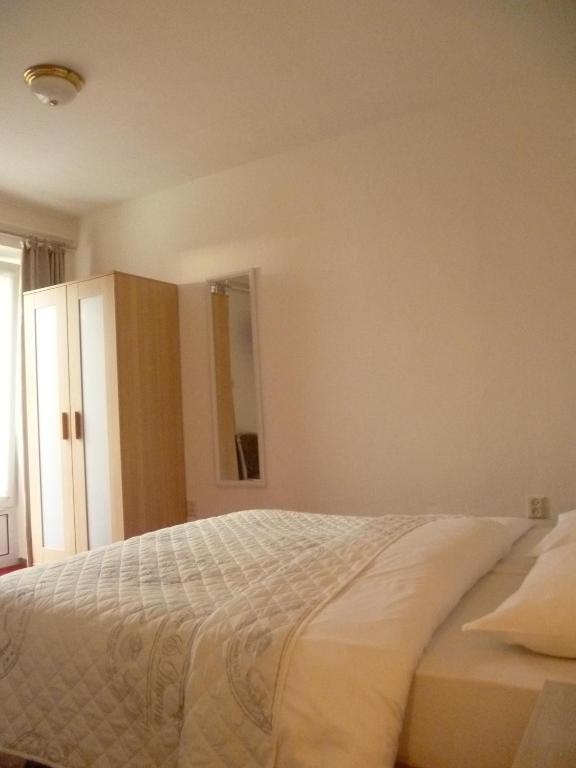Hotel Pension Oranje Valkenburg aan de Geul Rom bilde